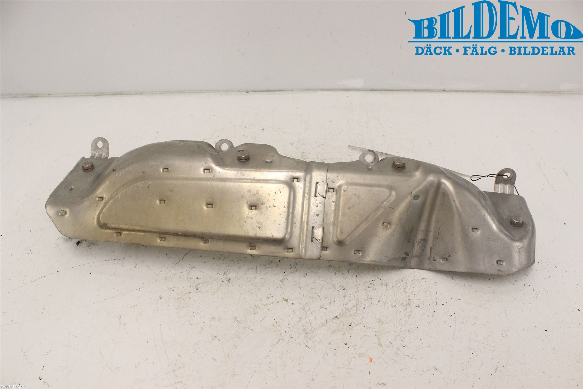 BMW 5 E60/61 Sed/Tou 02-10 Eksos Forvarmingsplate