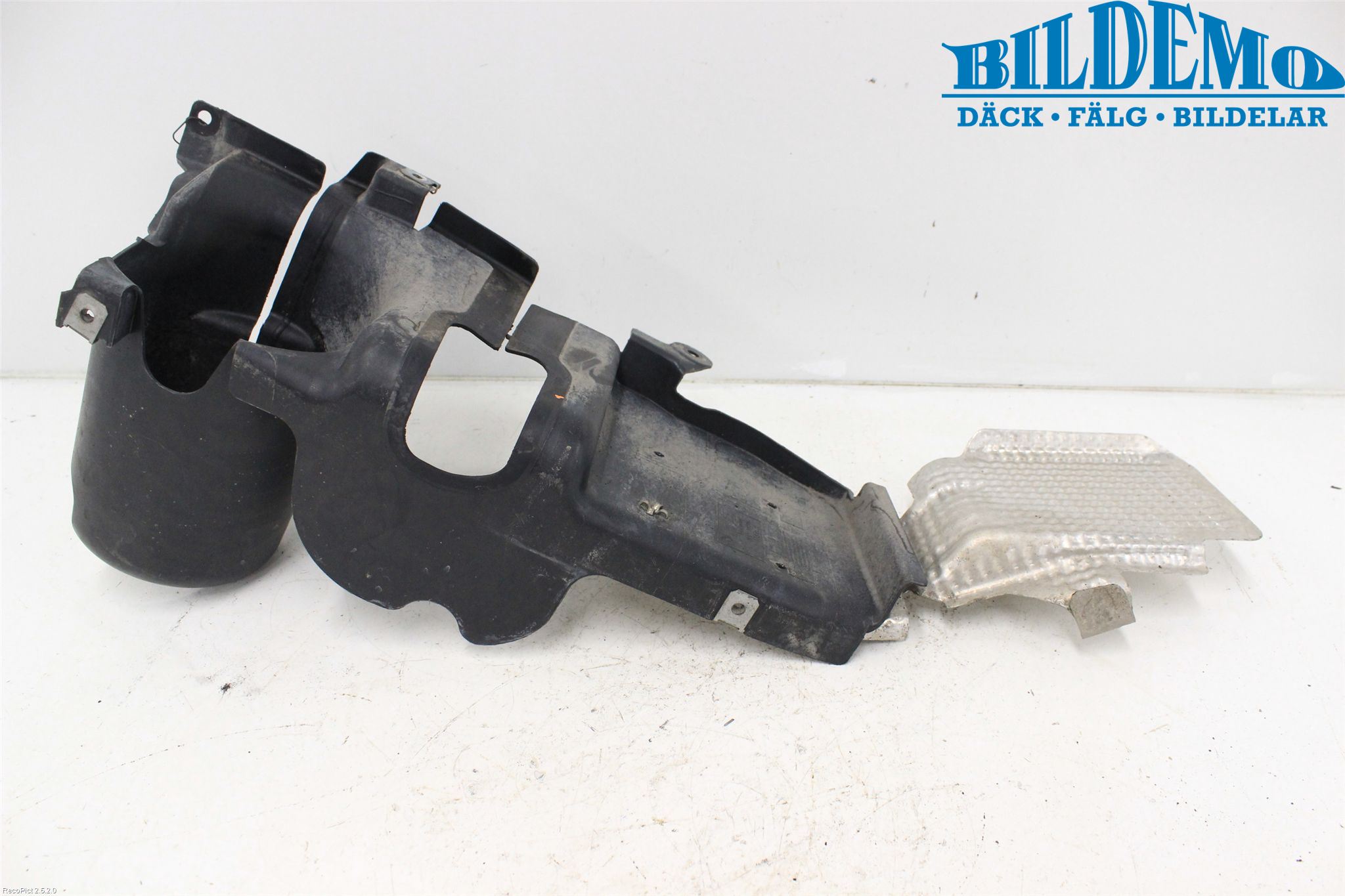 BMW 5 E60/61 Sed/Tou 02-10 Bunnplate U Motor-Gear-Dørk