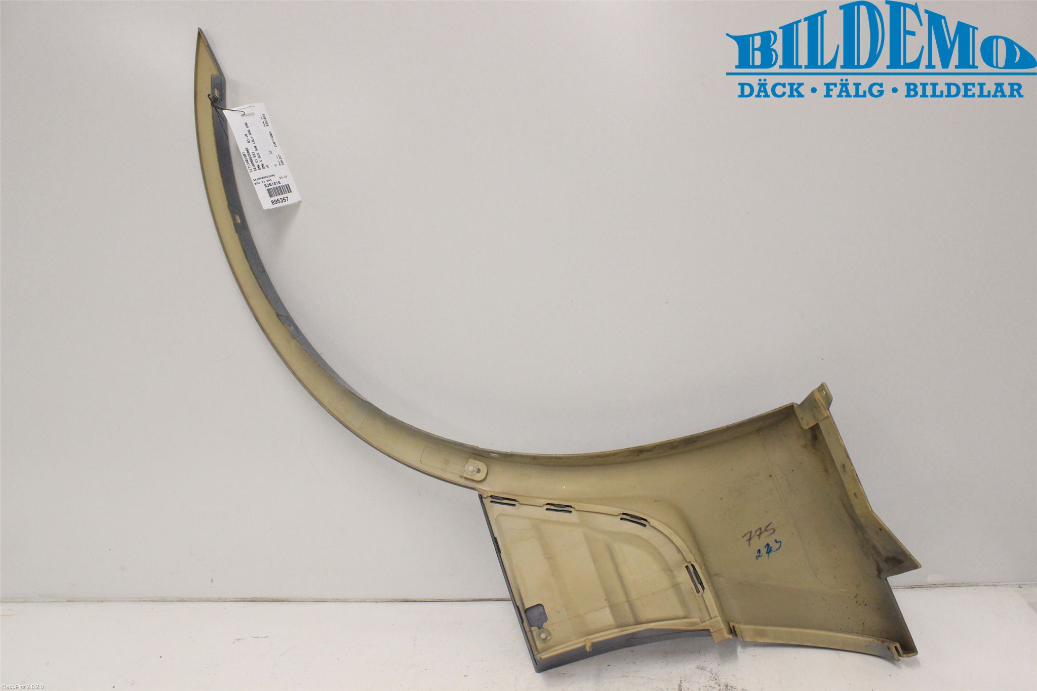 BMW X3 E83     03-10 Skjerm Bredder