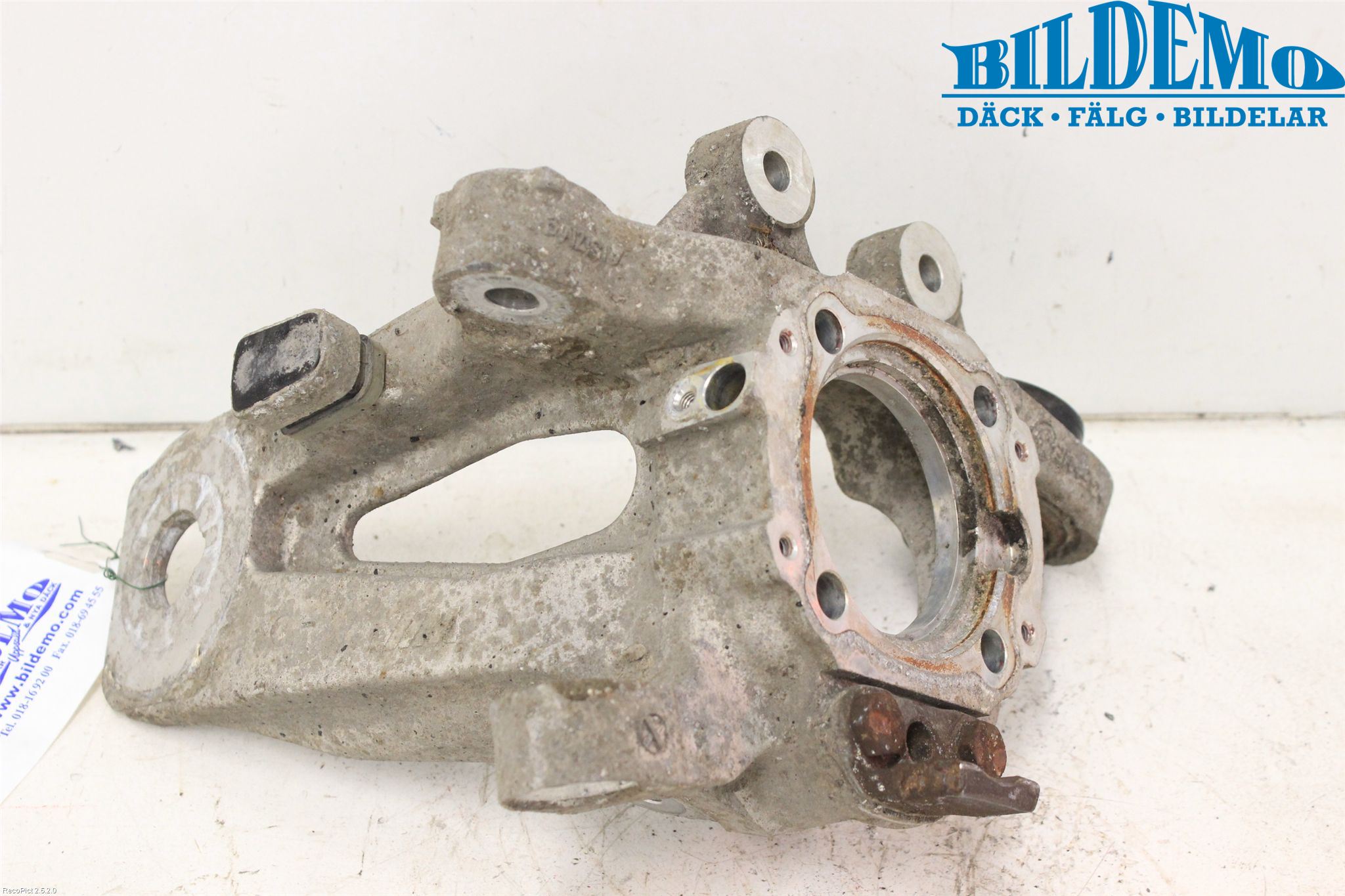 BMW 5 E60/61 Sed/Tou 02-10 Spindel Vb