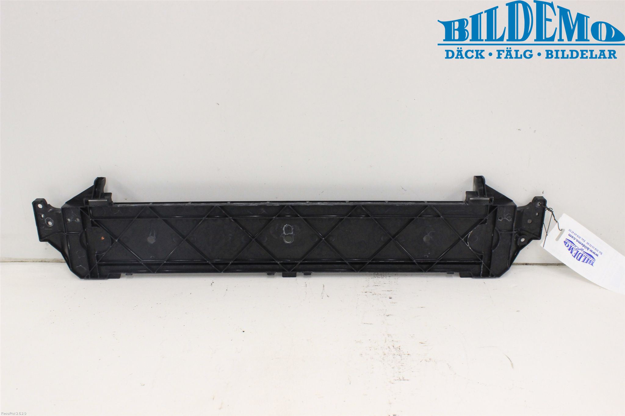 BMW 5 F10/F11/F18 09-17 Radiator Feste - Ramme - Bjelk