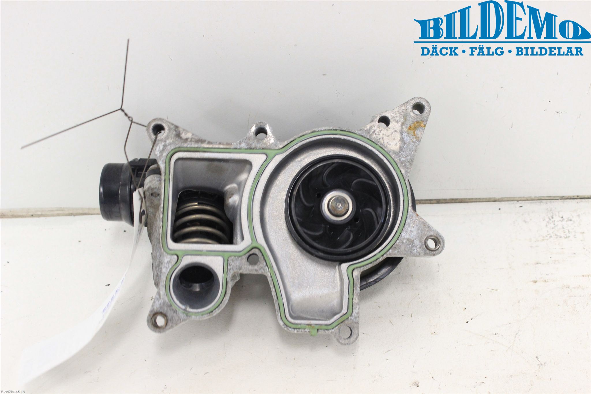 BMW 3 E90/91 SED/TOU 05-12 Vannpumpe