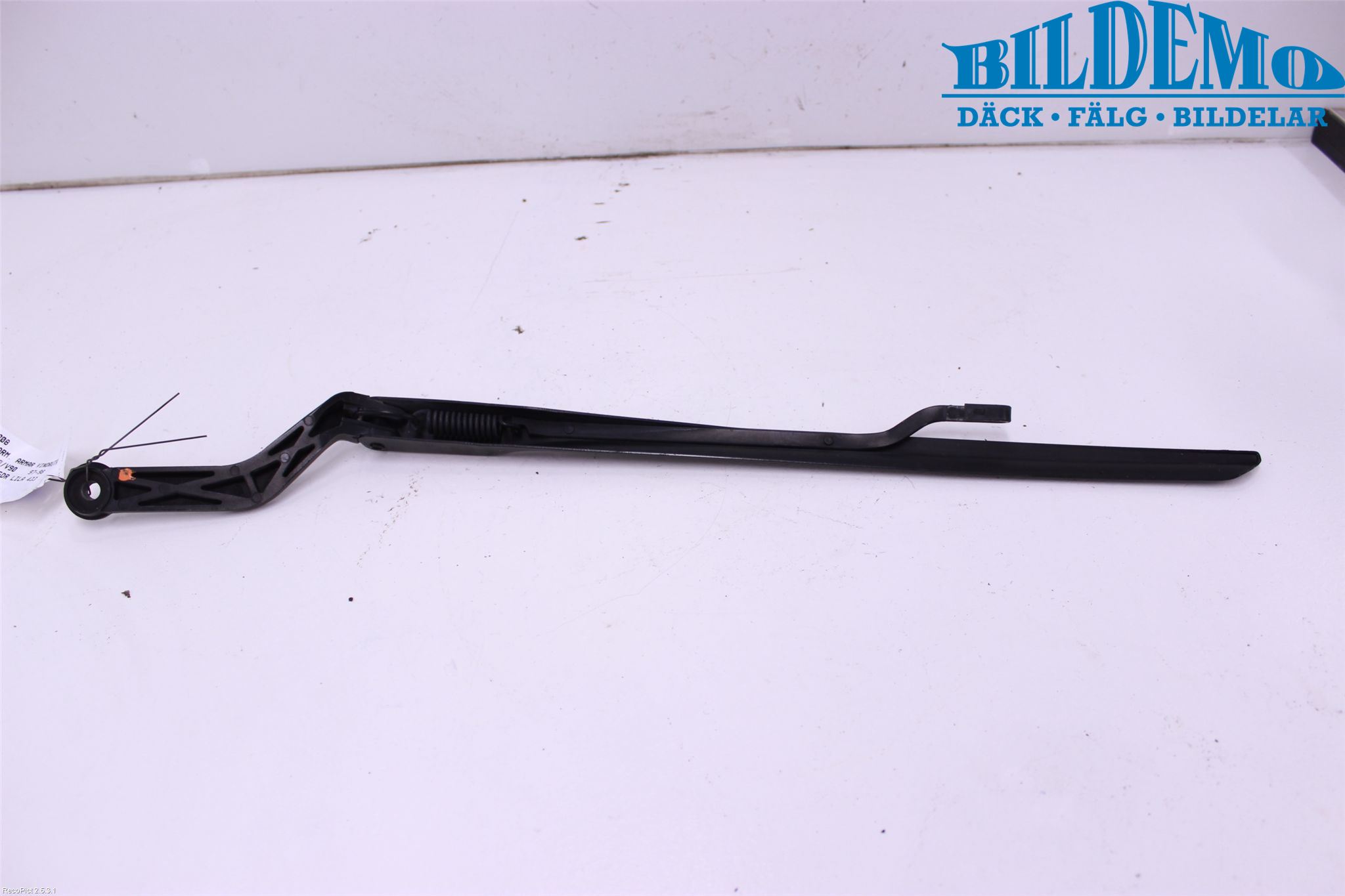 Volvo S90/V90 97-98 Viskerarm-Armer Frontrute