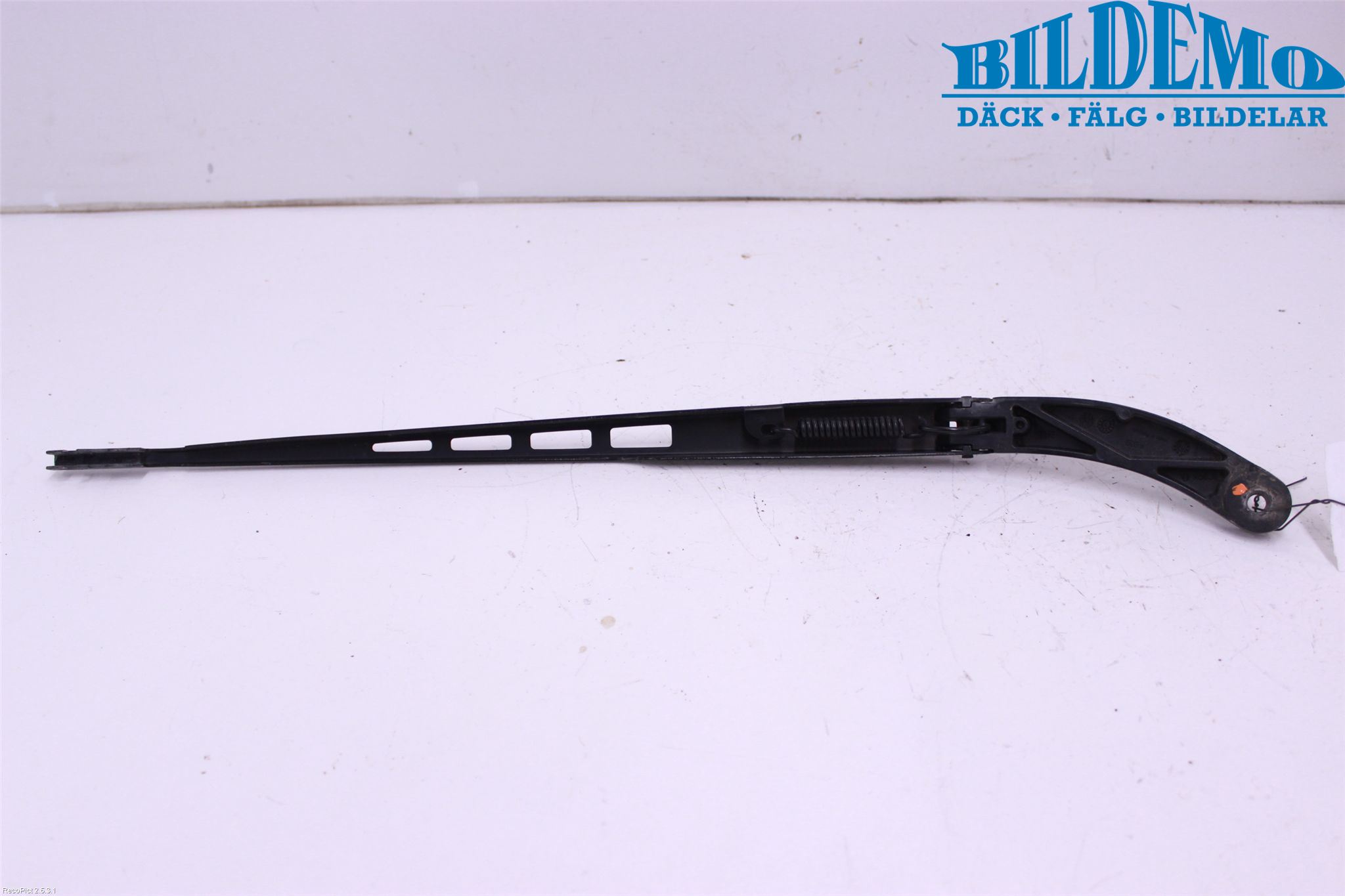 Audi A6/S6     05-11 Viskerarm-Armer Frontrute