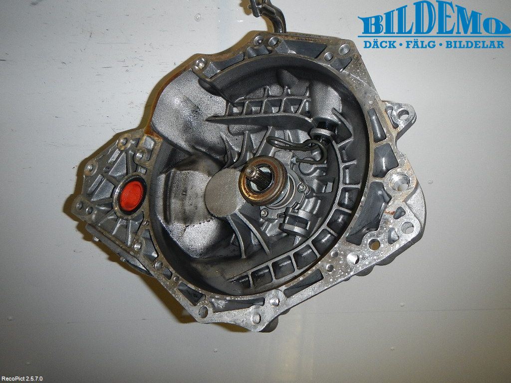 Opel CORSA E 15-19 Gearkasse 5 Trinn