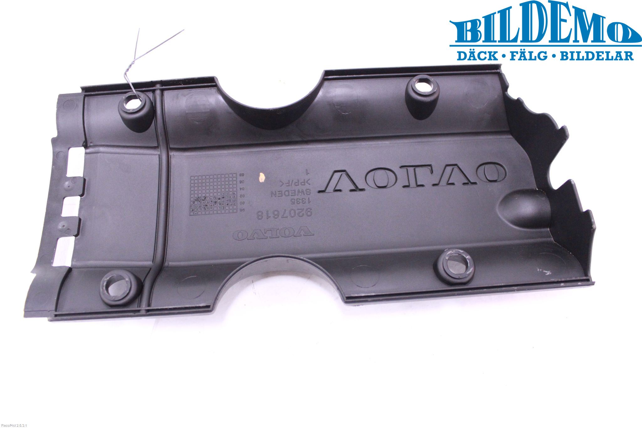 Volvo S40/V40    96-04 Motor Deksel Over Motor