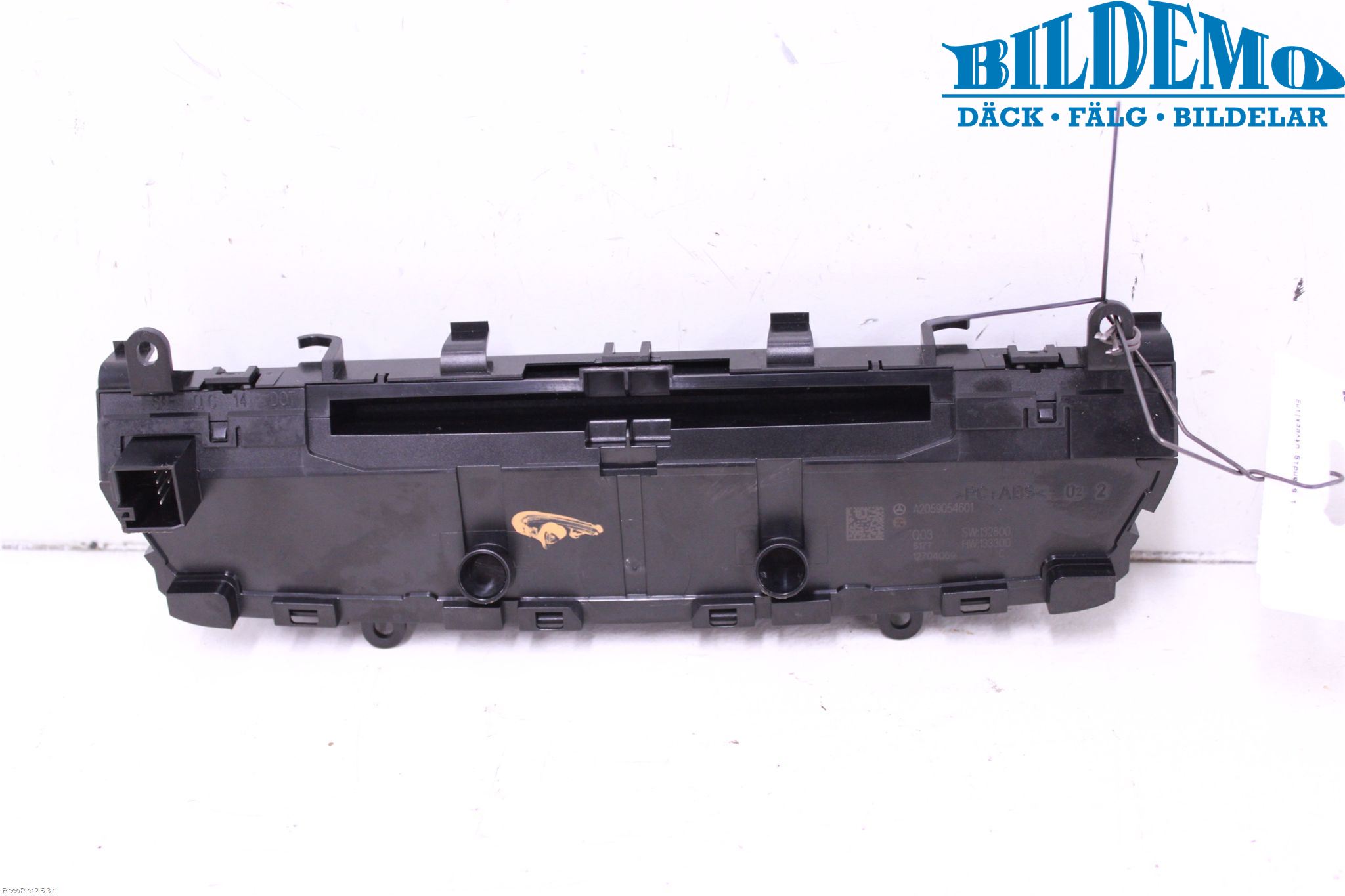 Mercedes-Benz MB C-KLASS (W205) 14-21 Bryter Multifunksjon