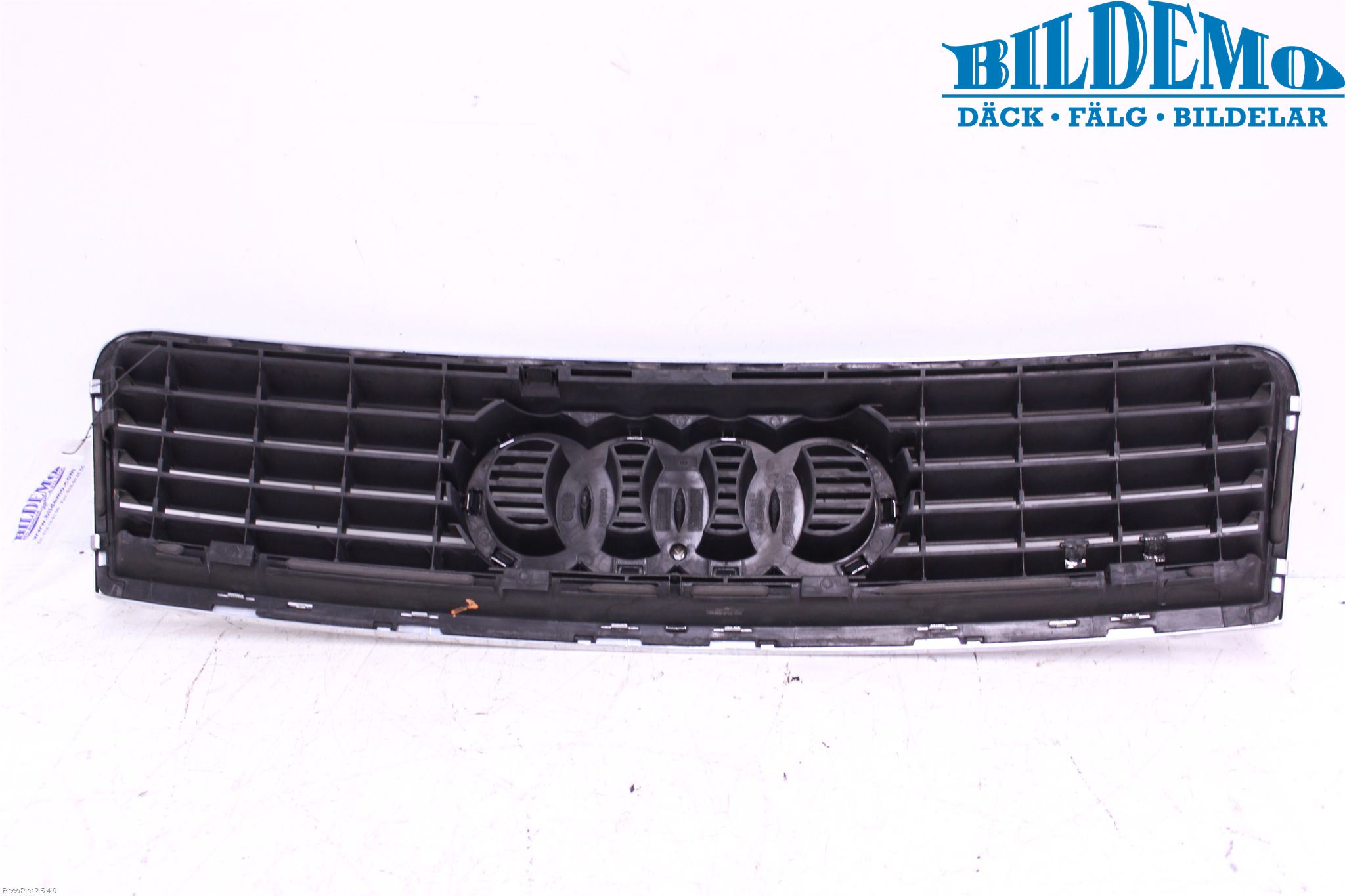 Audi A6/S6     97-05 Grill Komplett