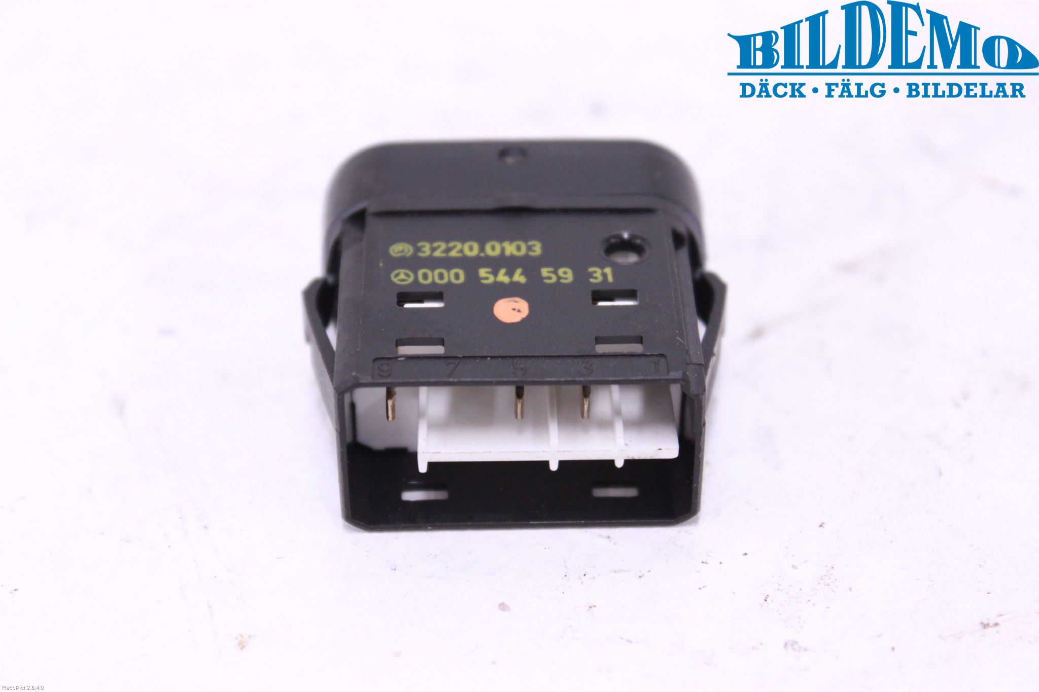 Mercedes-Benz MB E-KLASS (W212) 09-16 Frontlykt Lysspredderreg