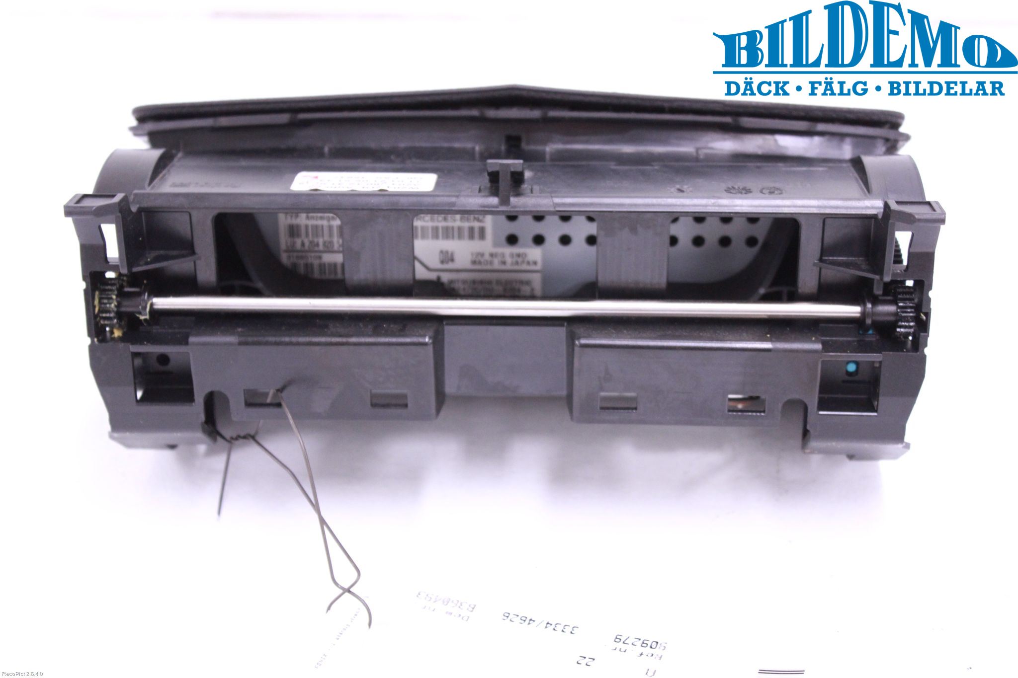 Mercedes-Benz MB C-KLASS (W204) 07-15 Instr Skjerm Dvd-Gps-Ac-Tlf