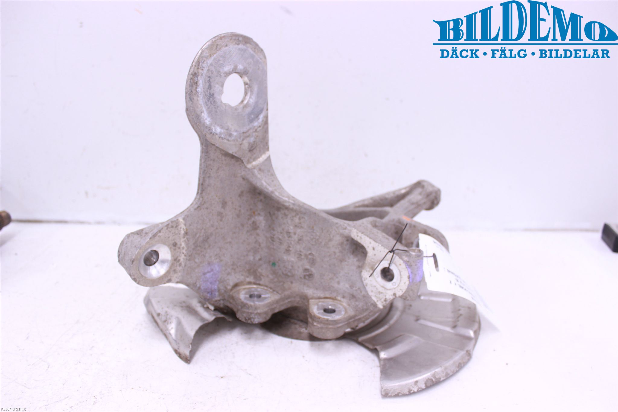 BMW 5 F10/F11/F18 09-17 Spindel Hb