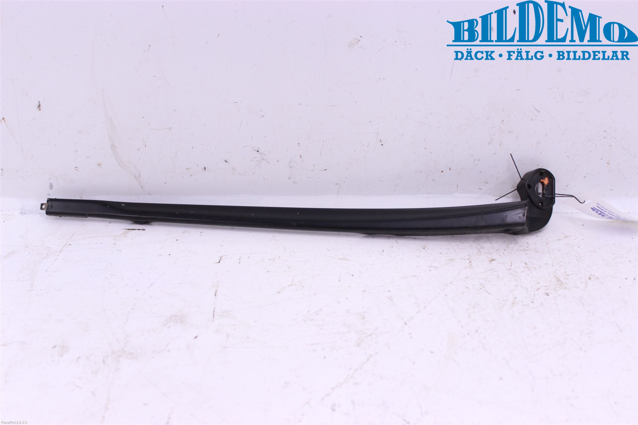 Seat LEON 06-12 Viskerarm-Armer Frontrute