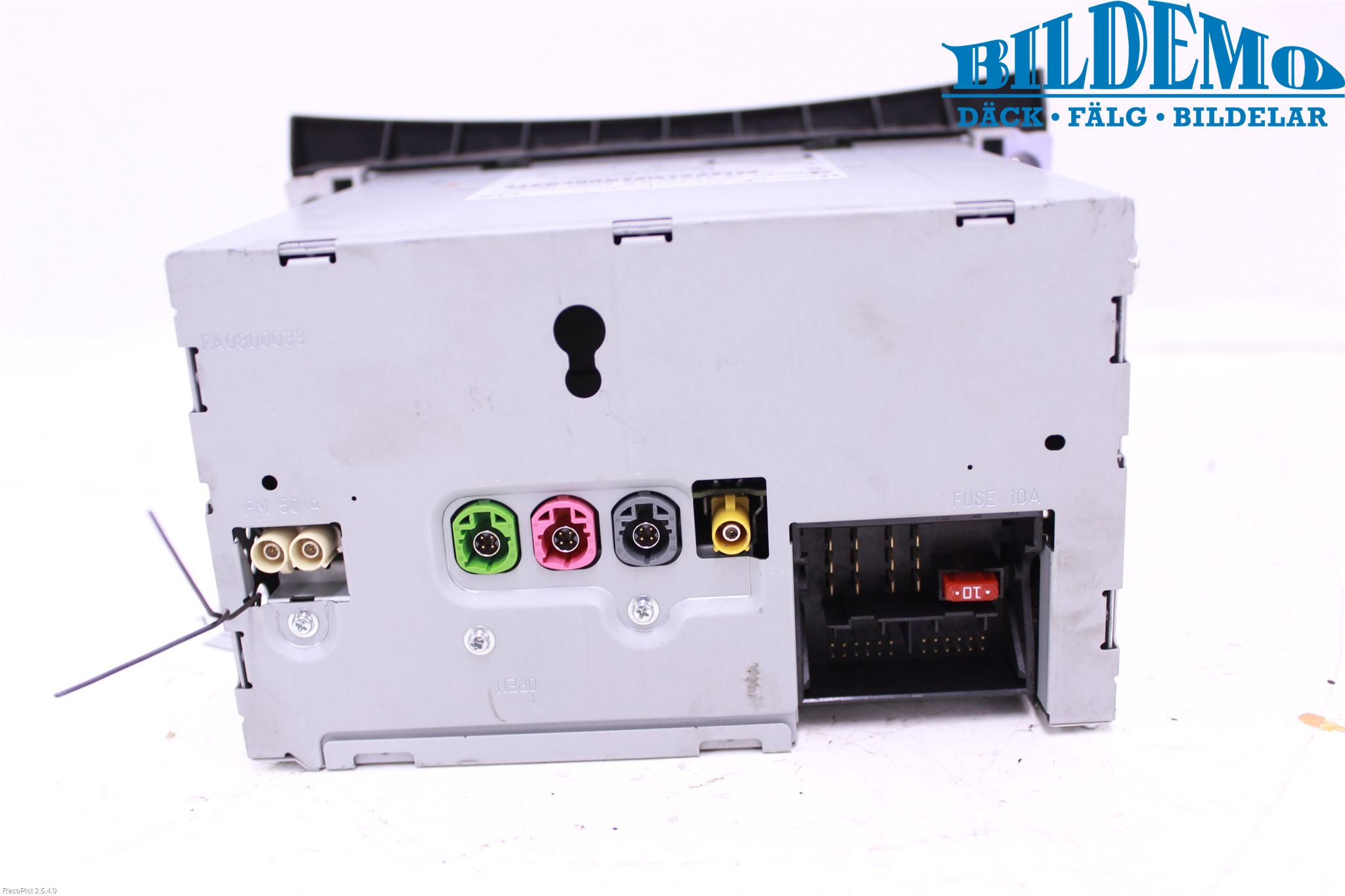 Mercedes-Benz MB E-KLASS (W212) 09-16 Stereo Radio Med Cd