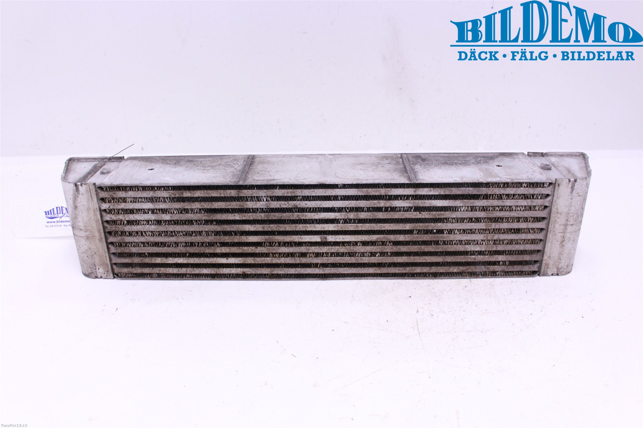BMW 7 E65/66    00-08 Intercooler Radiator