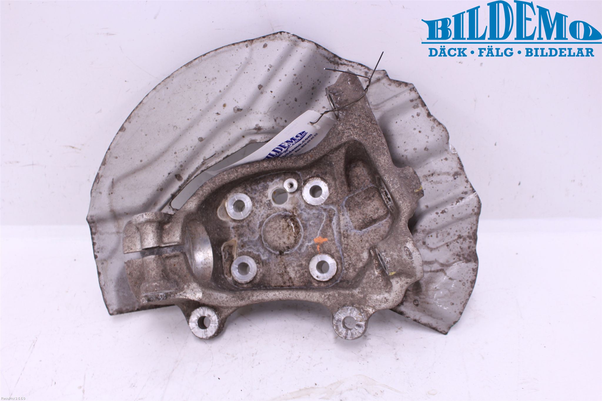 BMW 7 E65/66    00-08 Spindel Vf