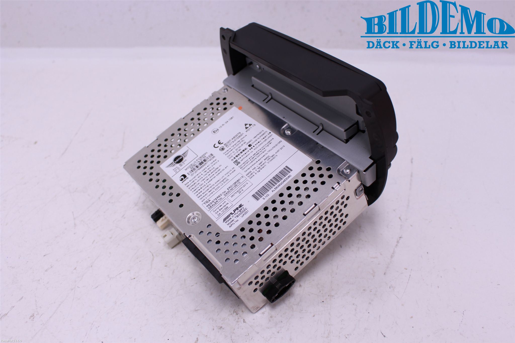 Mini ONE/COOPER 5DR F55 14-24 Stereo Radio Med Cd
