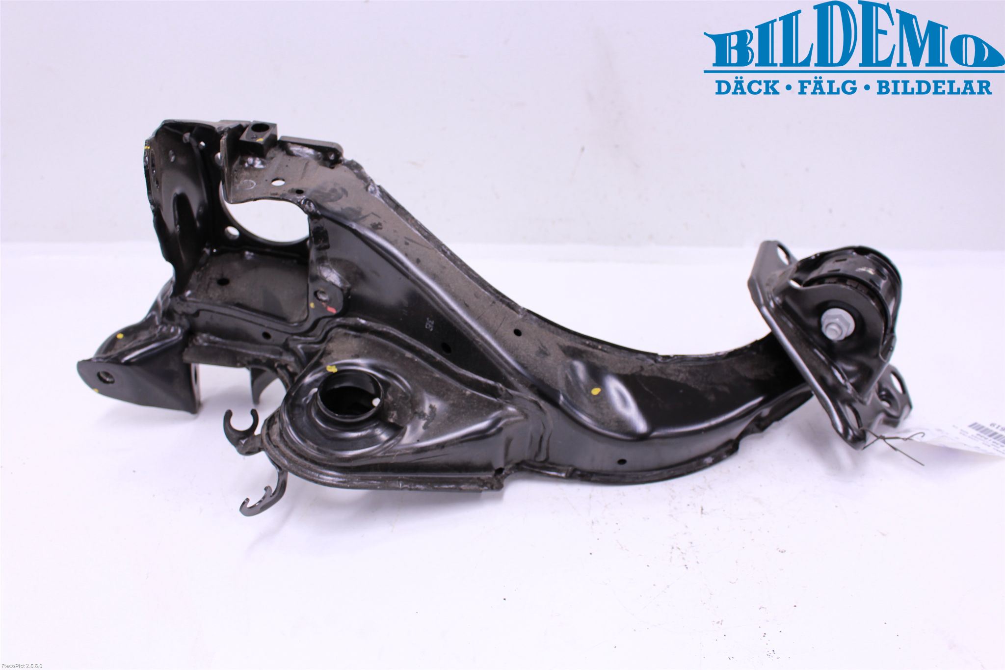 Mini ONE/COOPER 5DR F55 14-24 Bærearm Bak Venstre