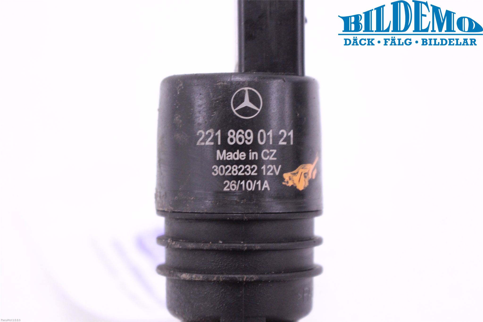 Mercedes-Benz MB C-KLASS (W204) 07-15 Spylerpumpe Frontrute