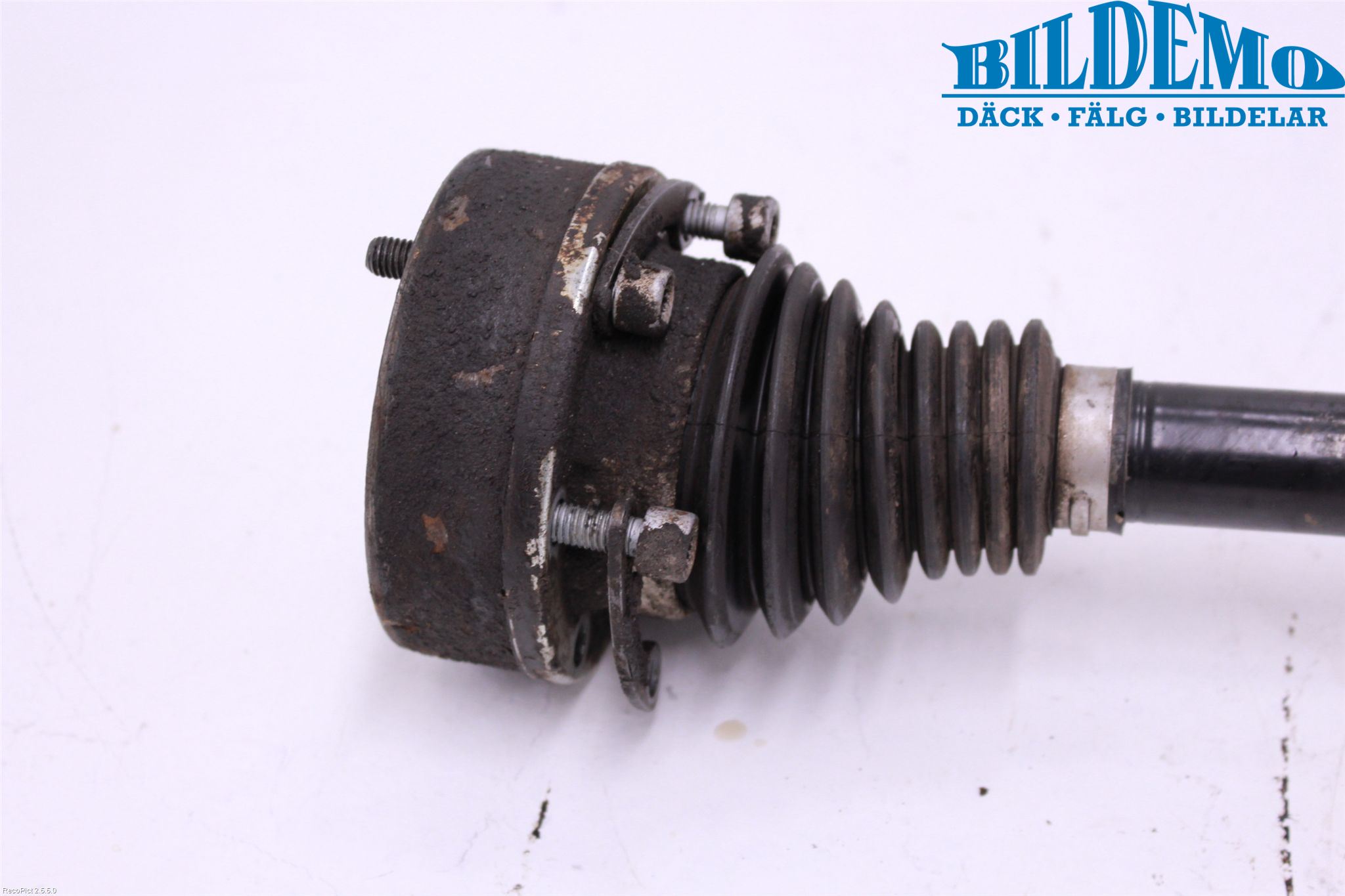 Volkswagen VW GOLF PLUS/CROSS GOLF 04-14 Drivaksel Foran Kompl Venstre