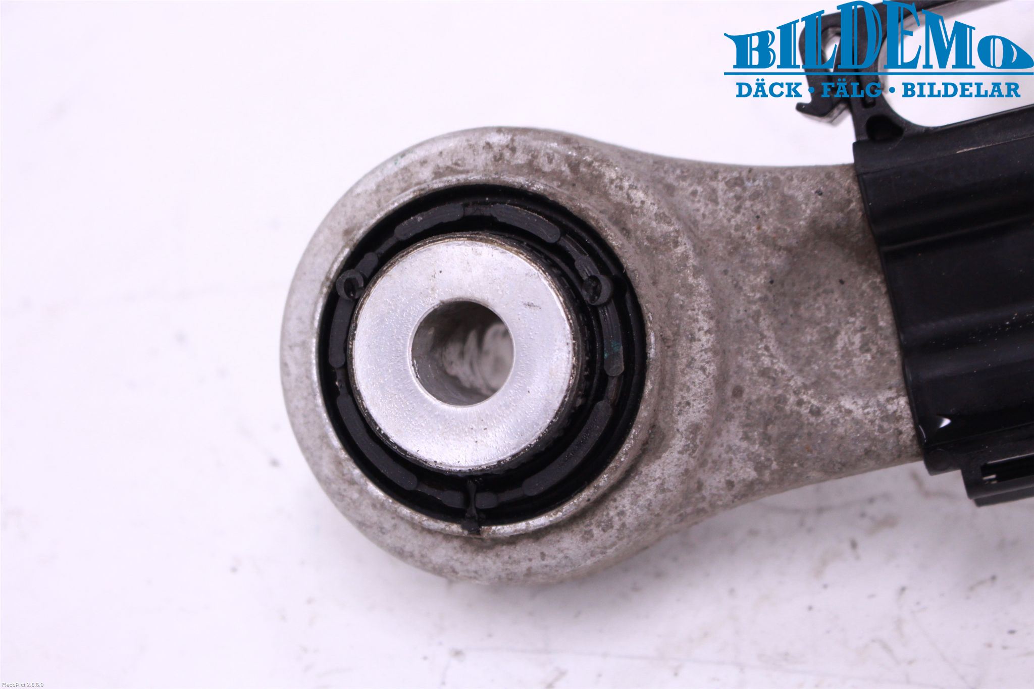 BMW 5 F10/F11/F18 09-17 Bærearm Bak Høyre Øvre