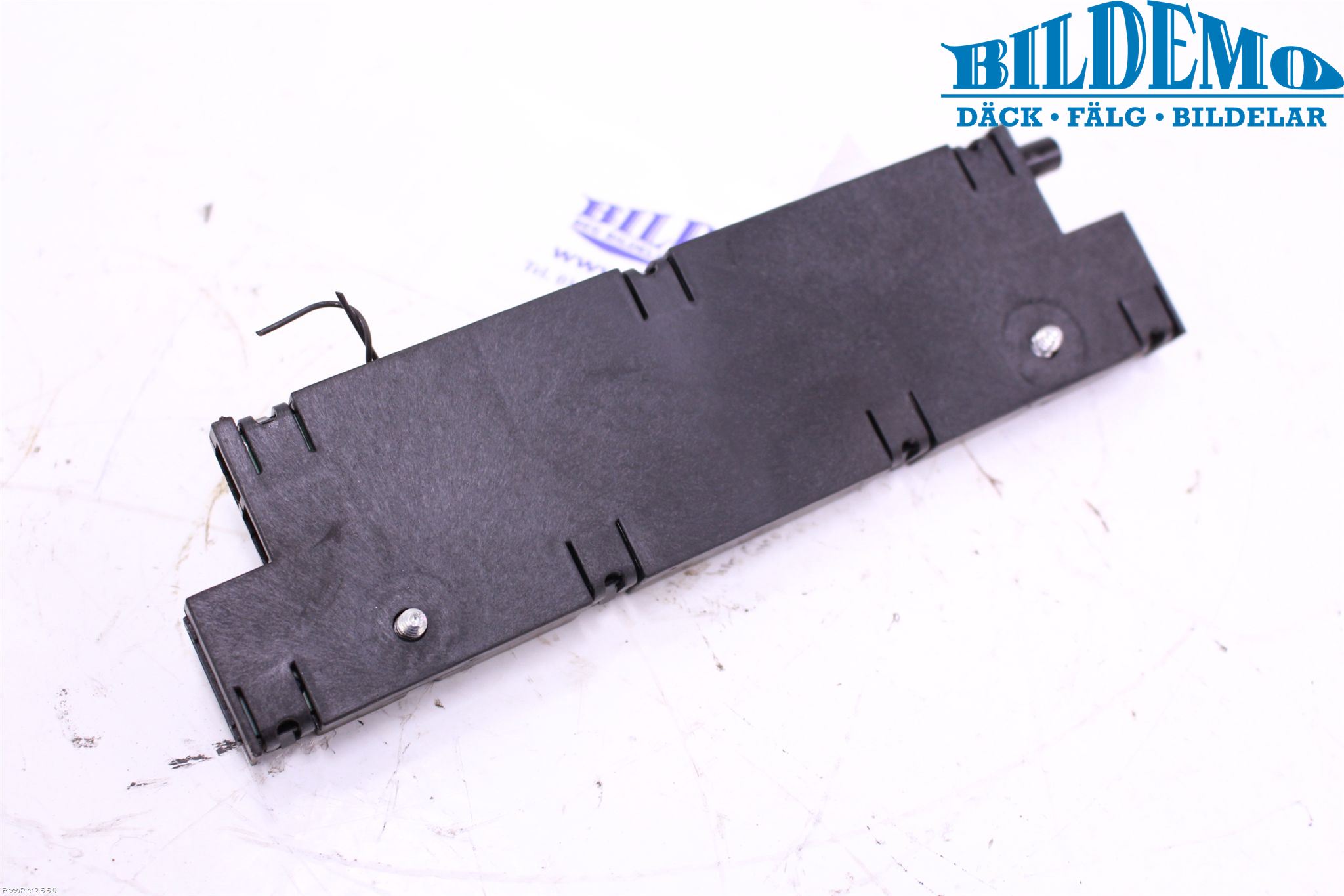 BMW 5 F10/F11/F18 09-17 Stereo Antenneforsterker