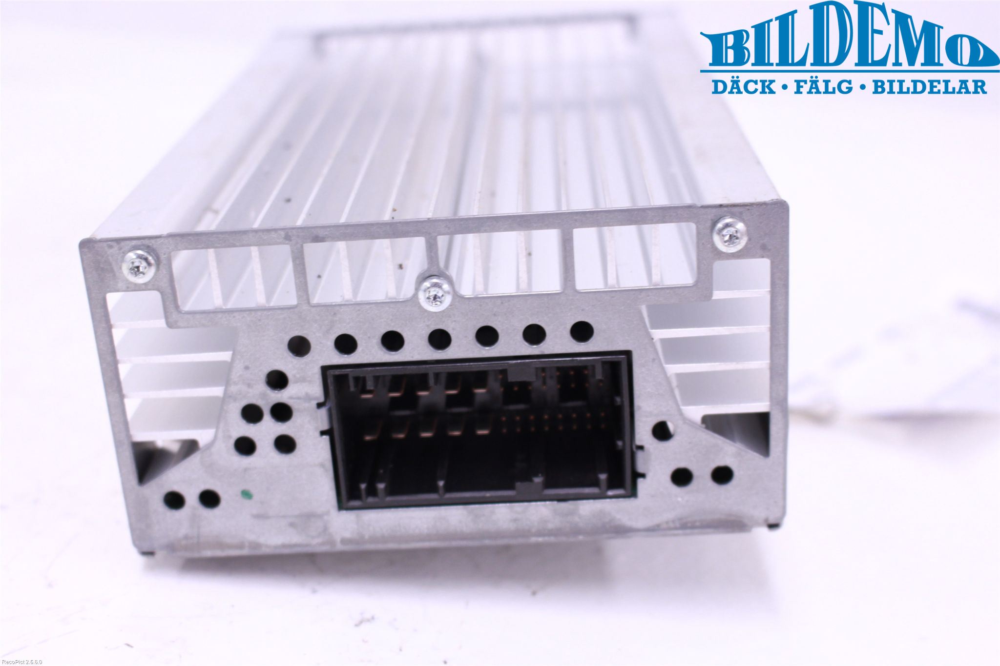 BMW 5 F10/F11/F18 09-17 Stereo Forsterker