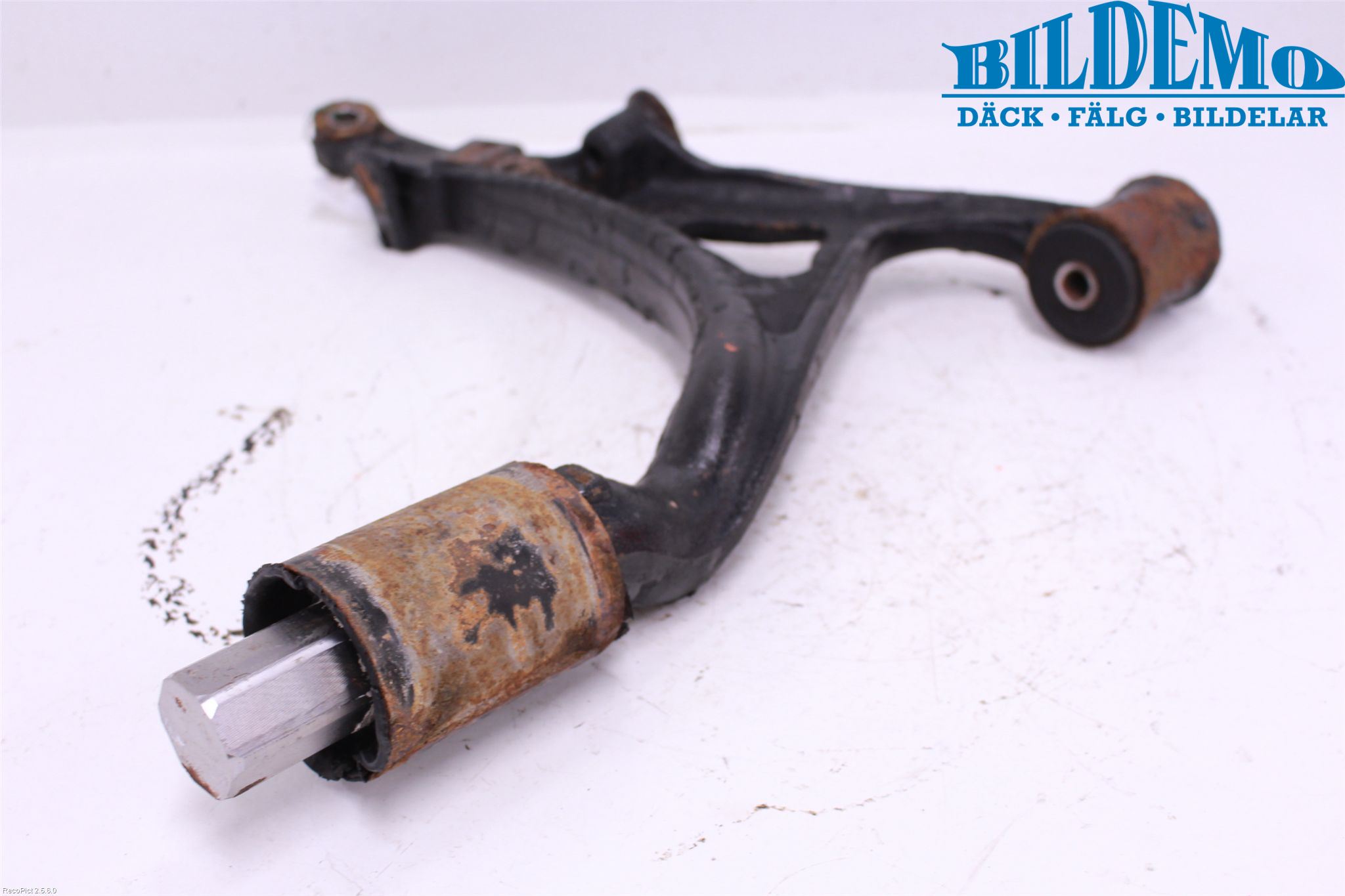 Mercedes-Benz MB ML (W163) 97-05 Bærearm Foran Venstre Nedre