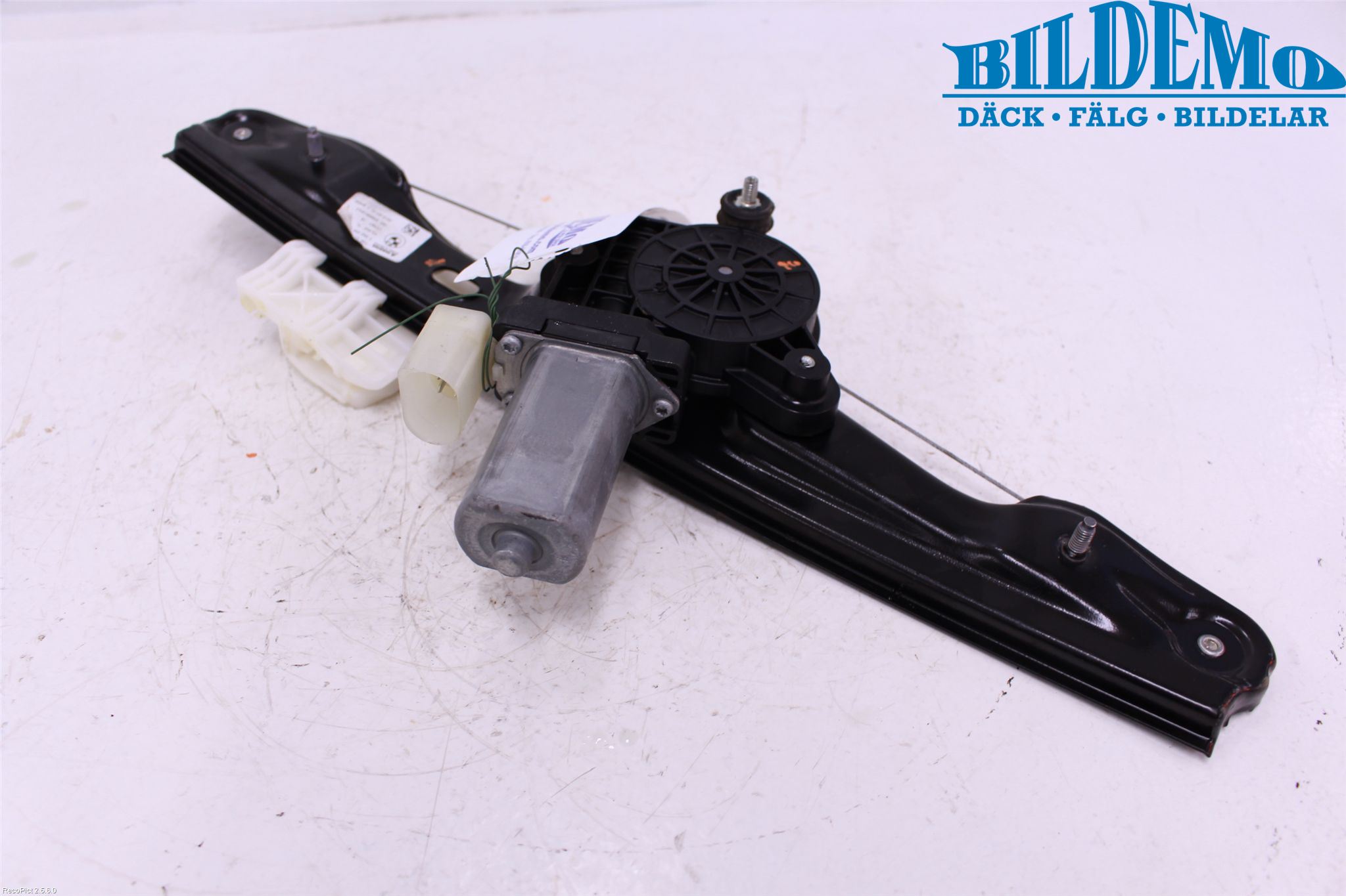 BMW 1 F20/F21 11-19 Vindusheis El Komp