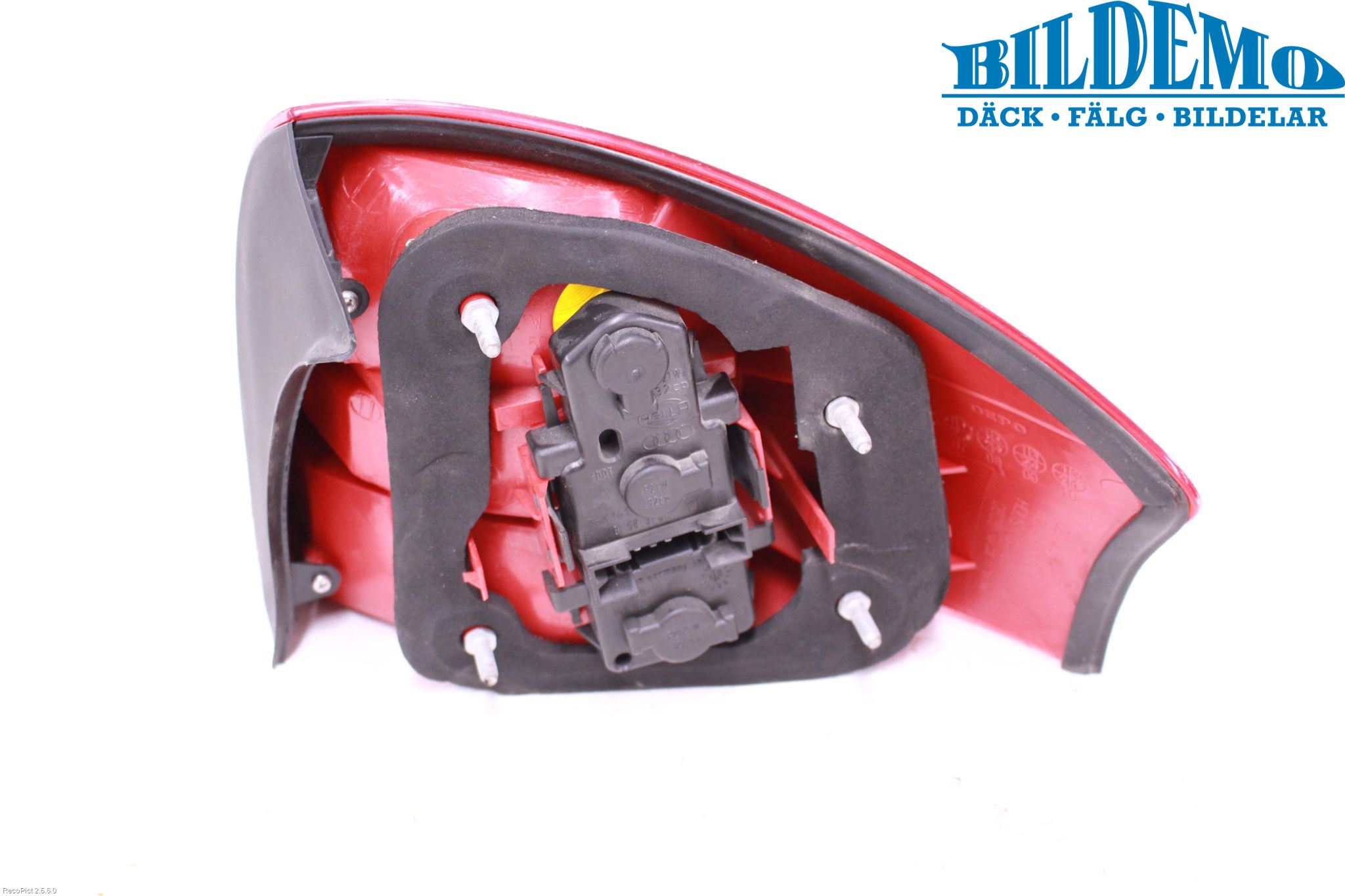 Audi A6/S6     97-05 Baklykt Venstre
