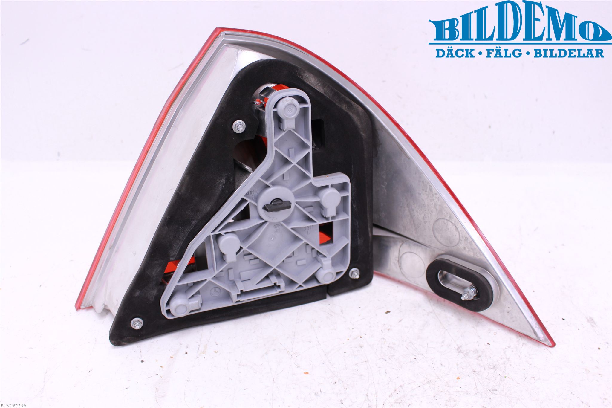 Mercedes-Benz MB C (203) 00-07 Baklykt Venstre