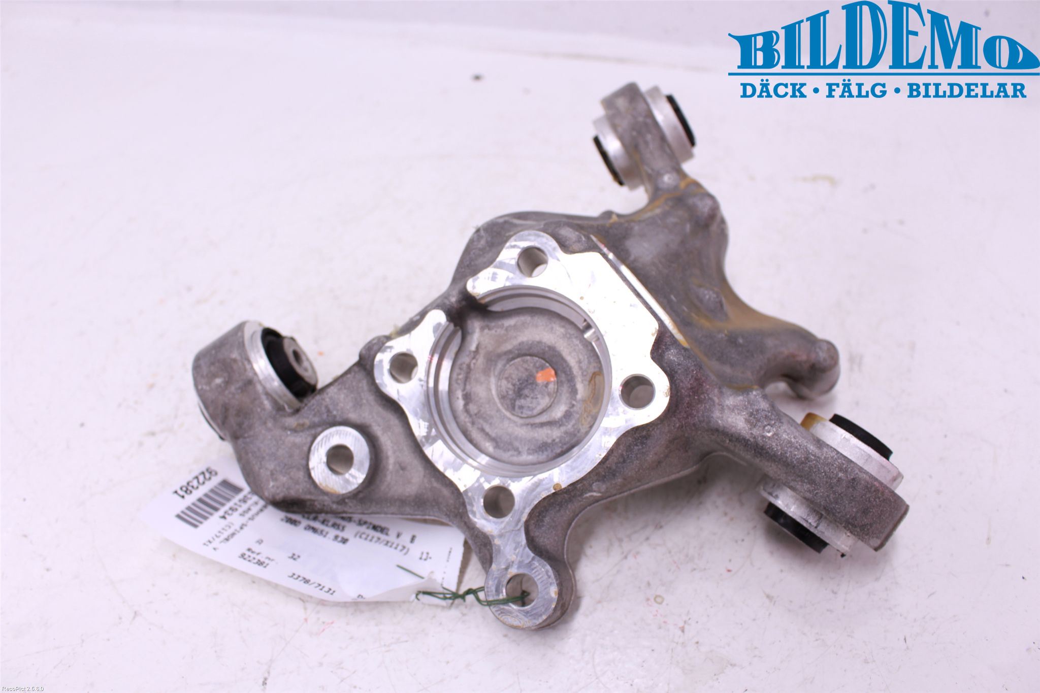 Mercedes-Benz MB CLA-KLASS (C117/X117) 13-19 Spindel Vb