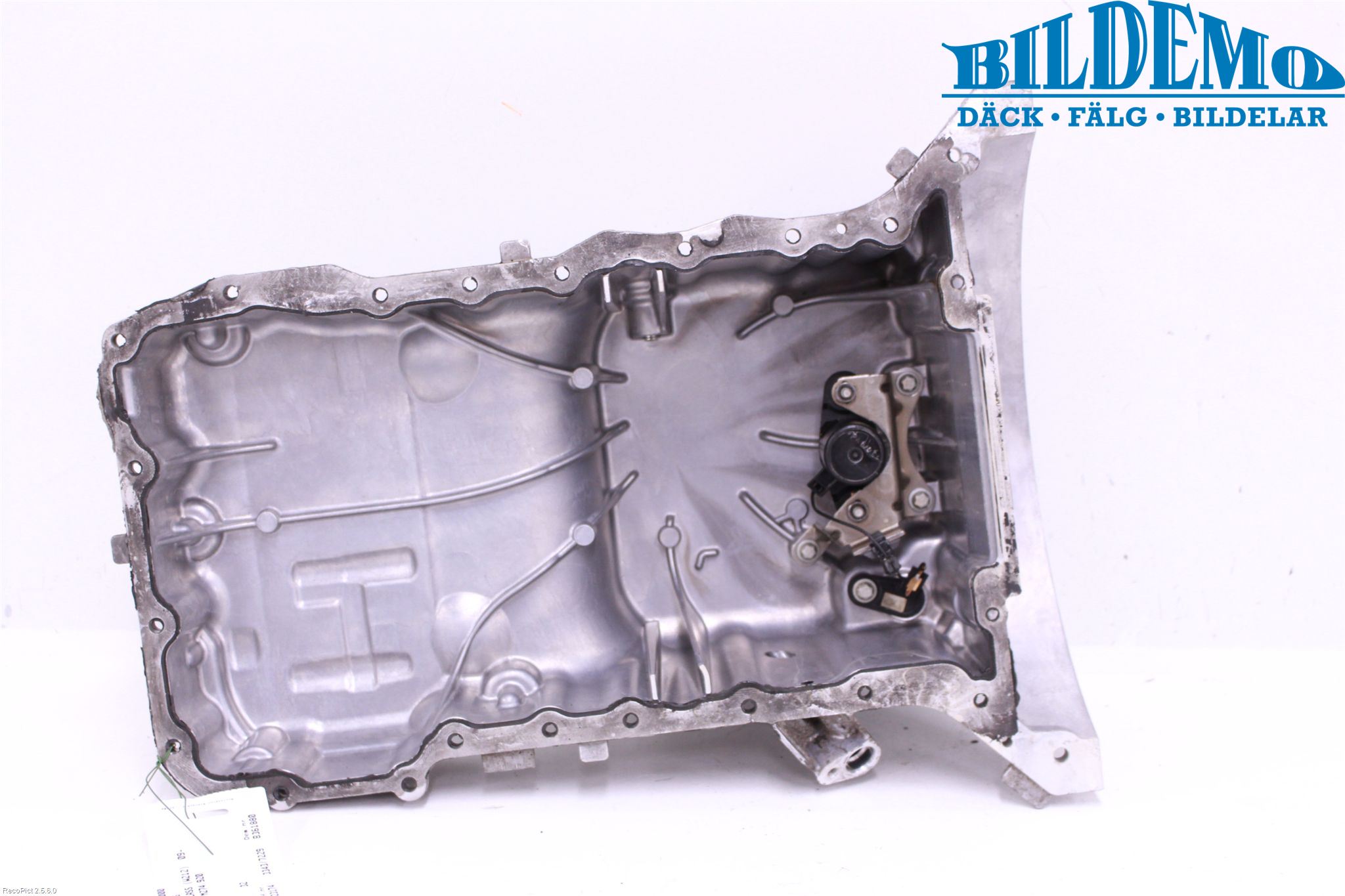 Mercedes-Benz MB E-KLASS (W212) 09-16 Bunnpanne