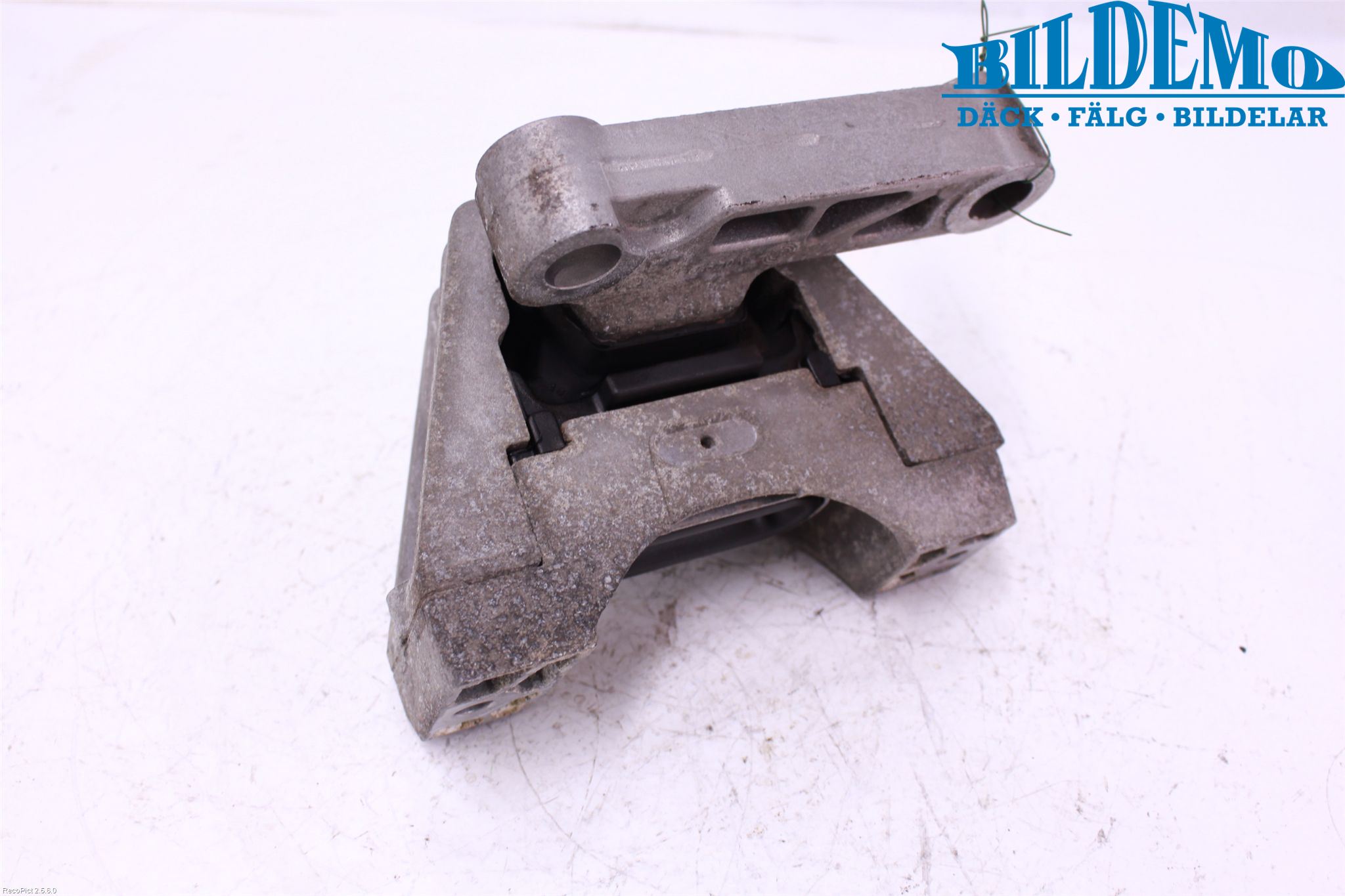 Saab 9-3 VER 2 Motor Feste Gummi