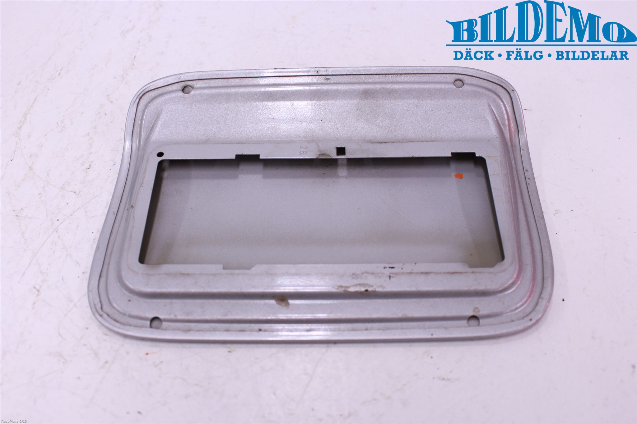 BMW 5 F10/F11/F18 09-17 Drivstoff Tankluke