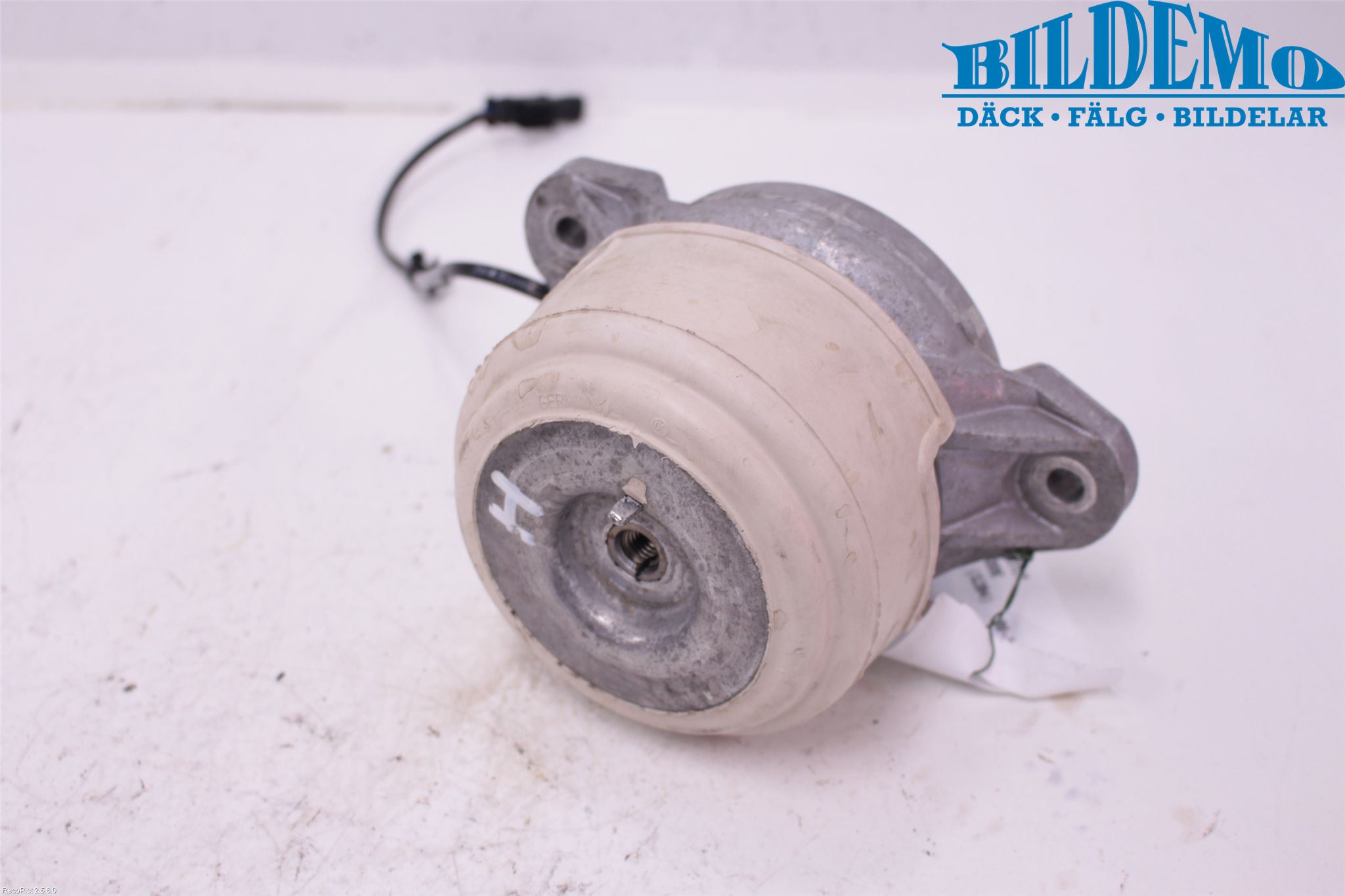 Mercedes-Benz MB GLK-KLASS (X204) 08-16 Motor Feste Gummi