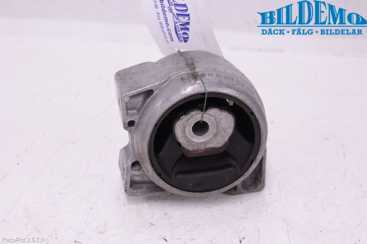 Mercedes-Benz MB A-KLASS (W169) 04-12 Motor Feste Gummi