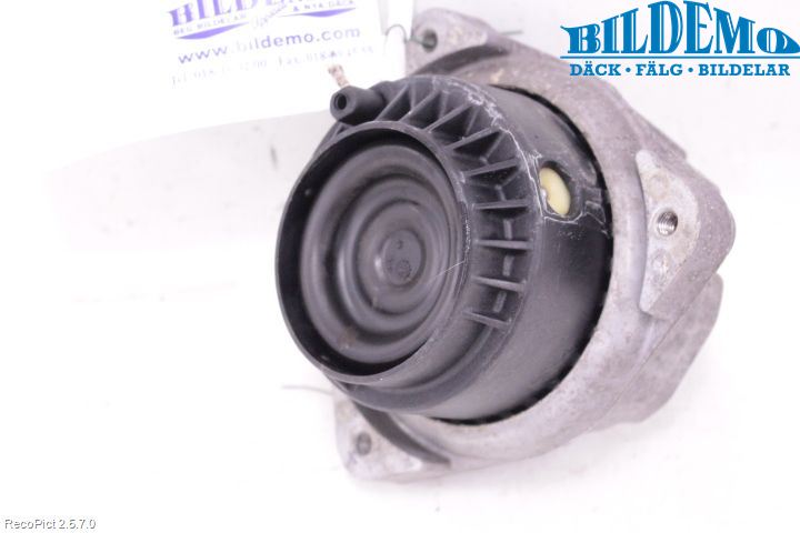 BMW 7 F01/02/03/04 09-15 Motor Feste Gummi