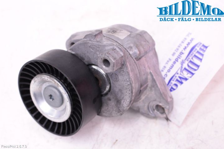 Mercedes-Benz MB CLK (C209) 02-09 Vifte-Multireim Strammer