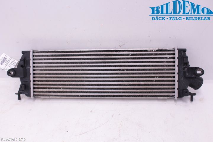 Opel VIVARO 01-14 Intercooler Radiator