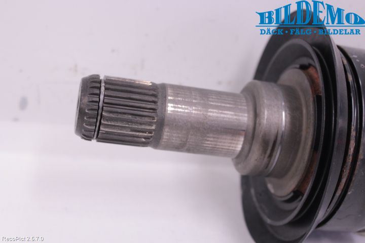BMW 1 F20/F21 11-19 Drivaksel Bak Kompl Høyre