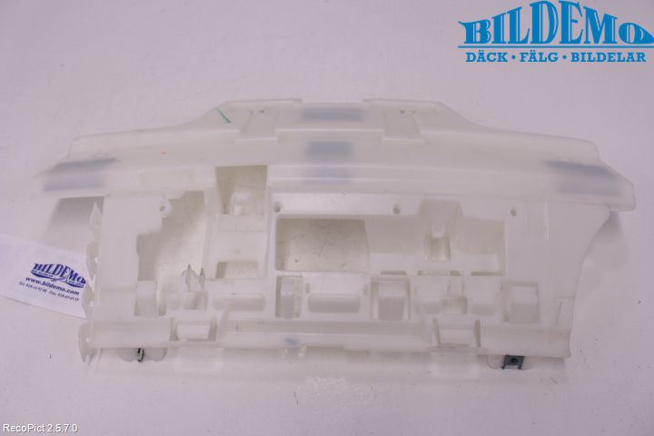 BMW 4 F32/F33/F82/F83 13-20 Støtfanger Bak Midt Del