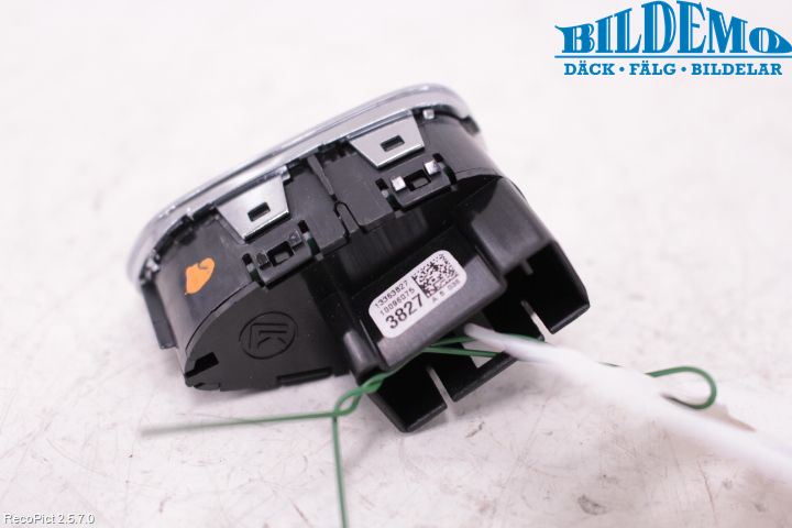Opel CORSA E 15-19 Bryter Varmesete