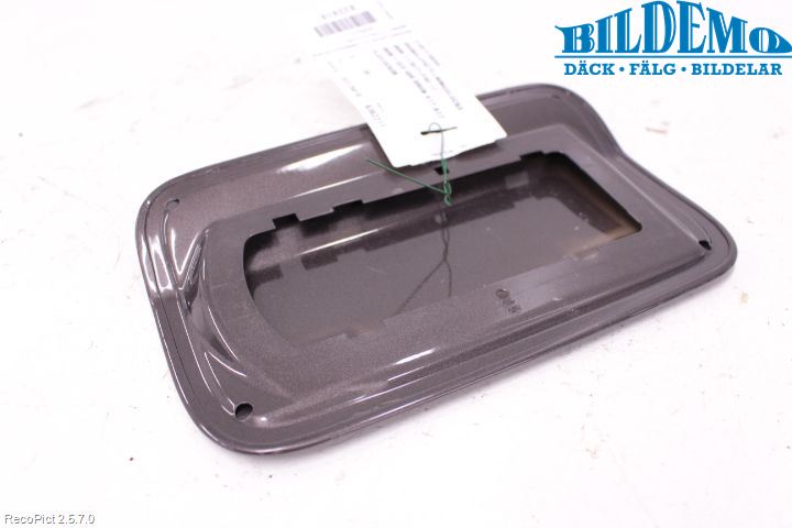 BMW 3 F30/F31/F80 12-19 Drivstoff Tankluke