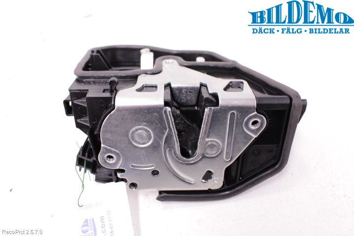 BMW 3 F30/F31/F80 12-19 Dørlås - Låsekasse