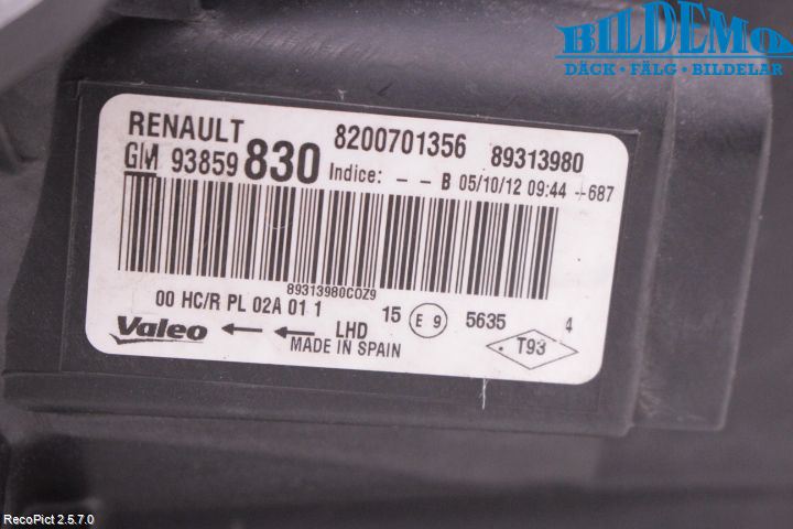 Opel VIVARO 01-14 Frontlykt Høyre