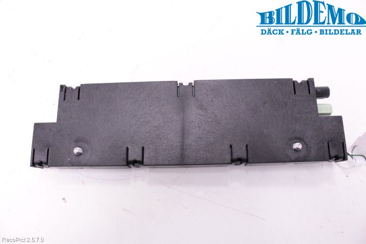 BMW 5 F10/F11/F18 09-17 Stereo Antenneforsterker