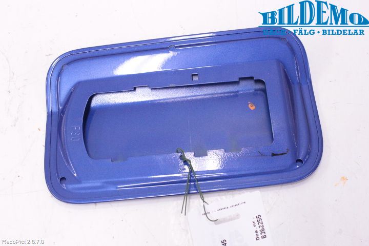 BMW 3 F30/F31/F80 12-19 Drivstoff Tankluke