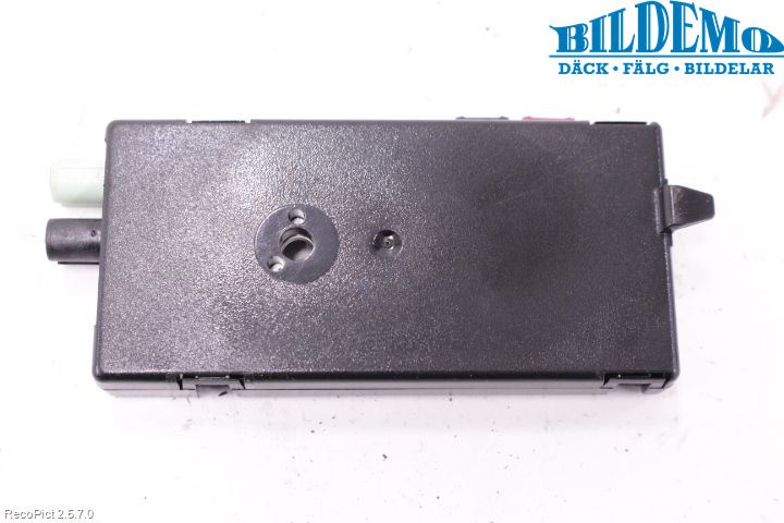 BMW 3 F30/F31/F80 12-19 Stereo Antenneforsterker