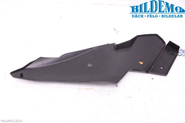 Mercedes-Benz MB B-KLASS (W245) 05-12 Frontlykt Ramme H Lyktering