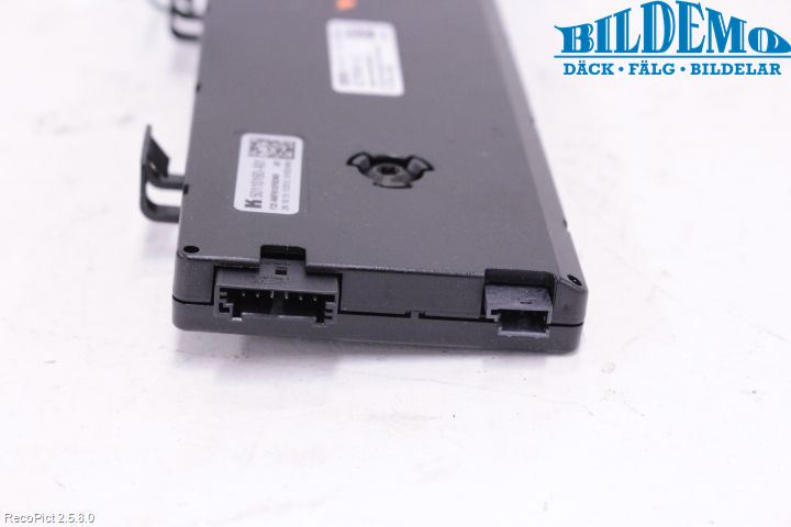 BMW X3 F25 10-17 Stereo Antenneforsterker